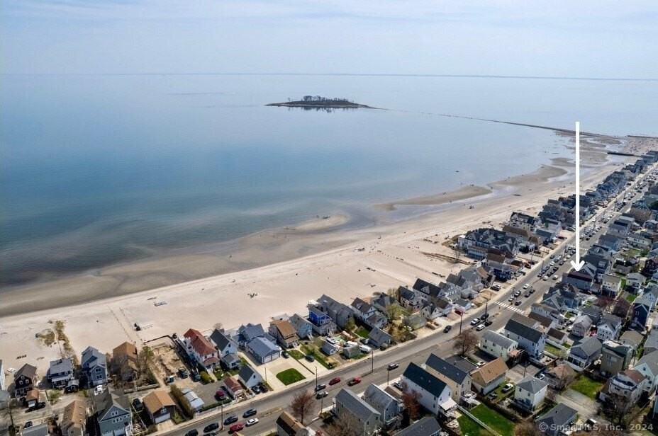 840 East Broadway #2 - Photo 2 of 15