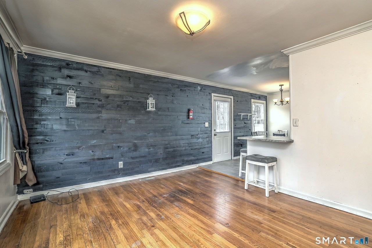 42 Highland Avenue - Photo 4 of 40