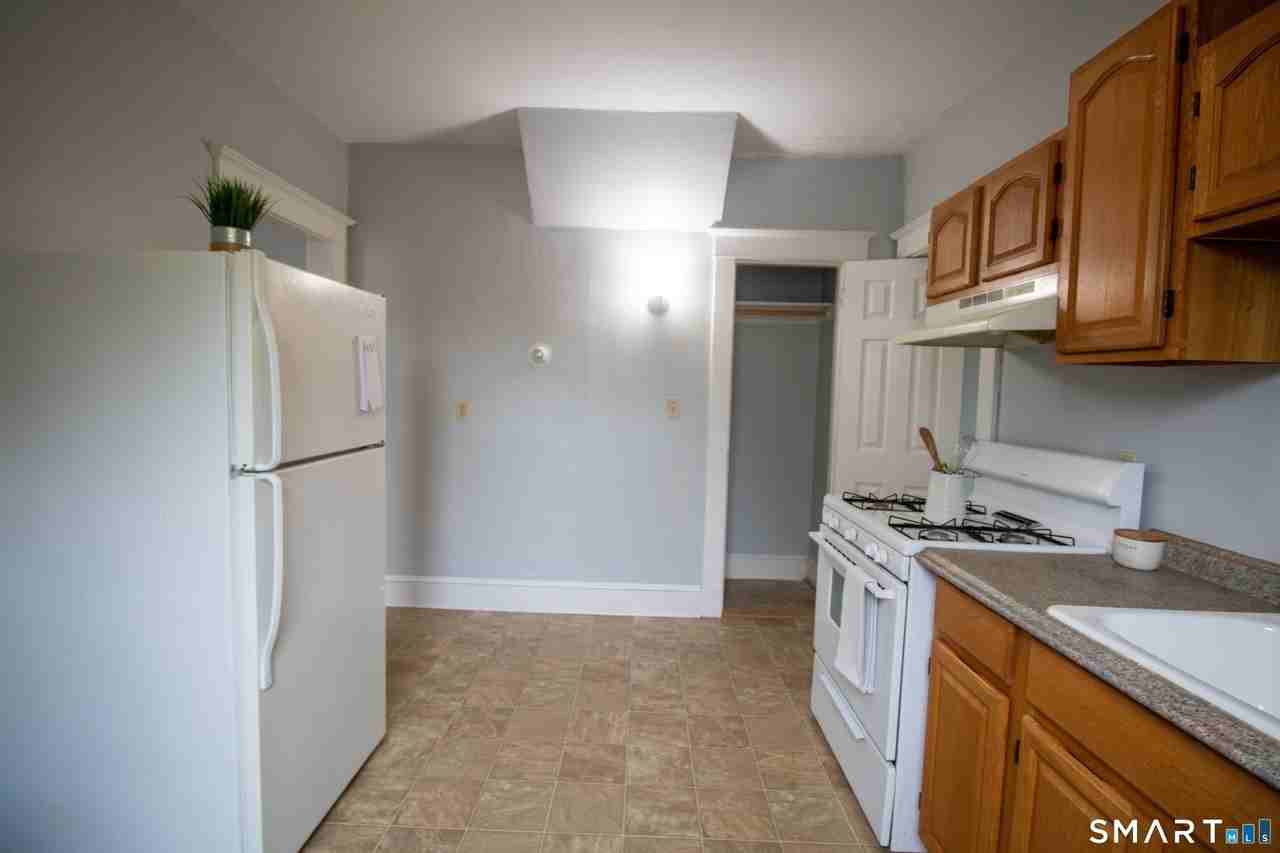 88 Riverview Avenue - Photo 2 of 6