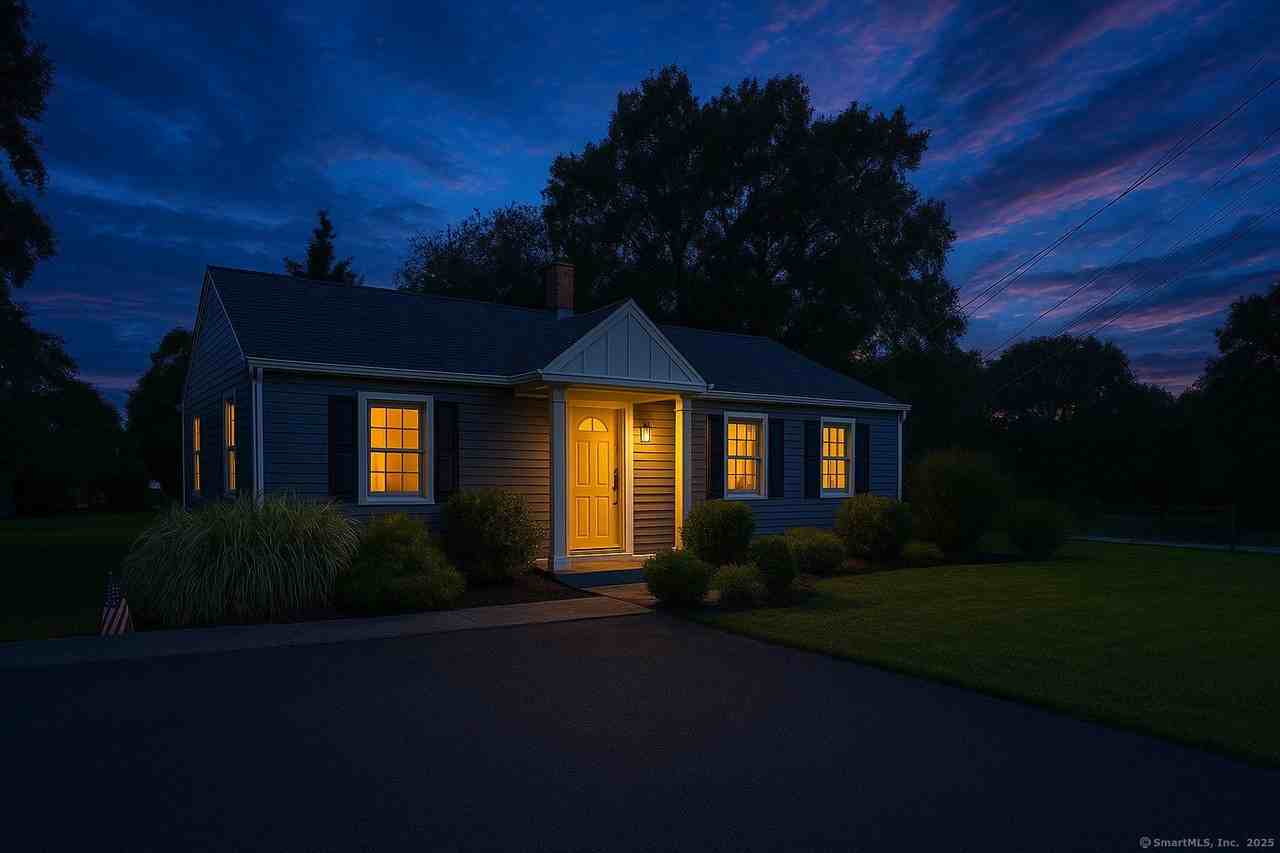 66 Nehantic Dr - Photo 3 of 31