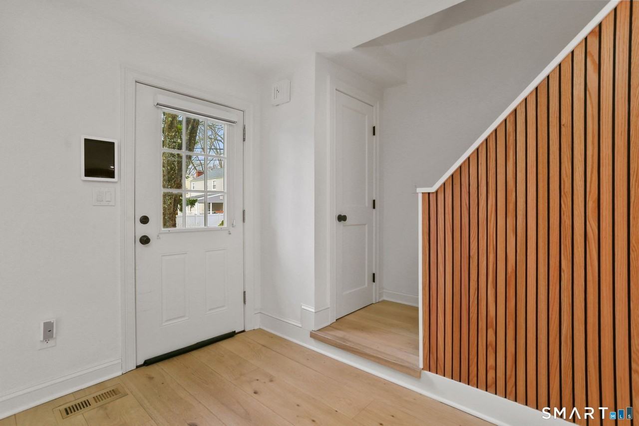 86 New Street - Photo 2 of 30