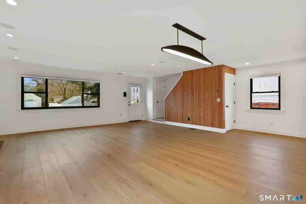 86 New Street - Photo 3 of 30