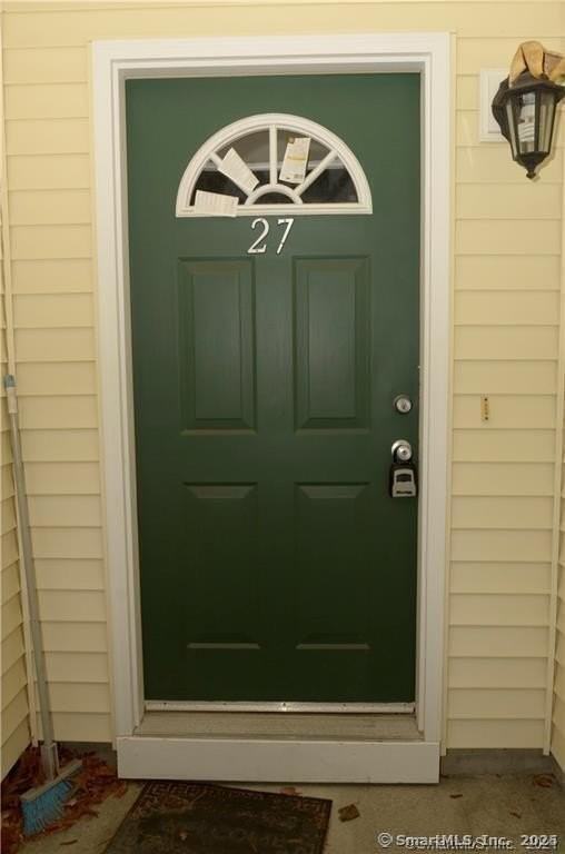 527 West Thames Street #27 - Photo 2 of 27