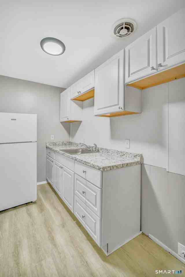 279 Oakville Avenue #B12 - Photo 5 of 9
