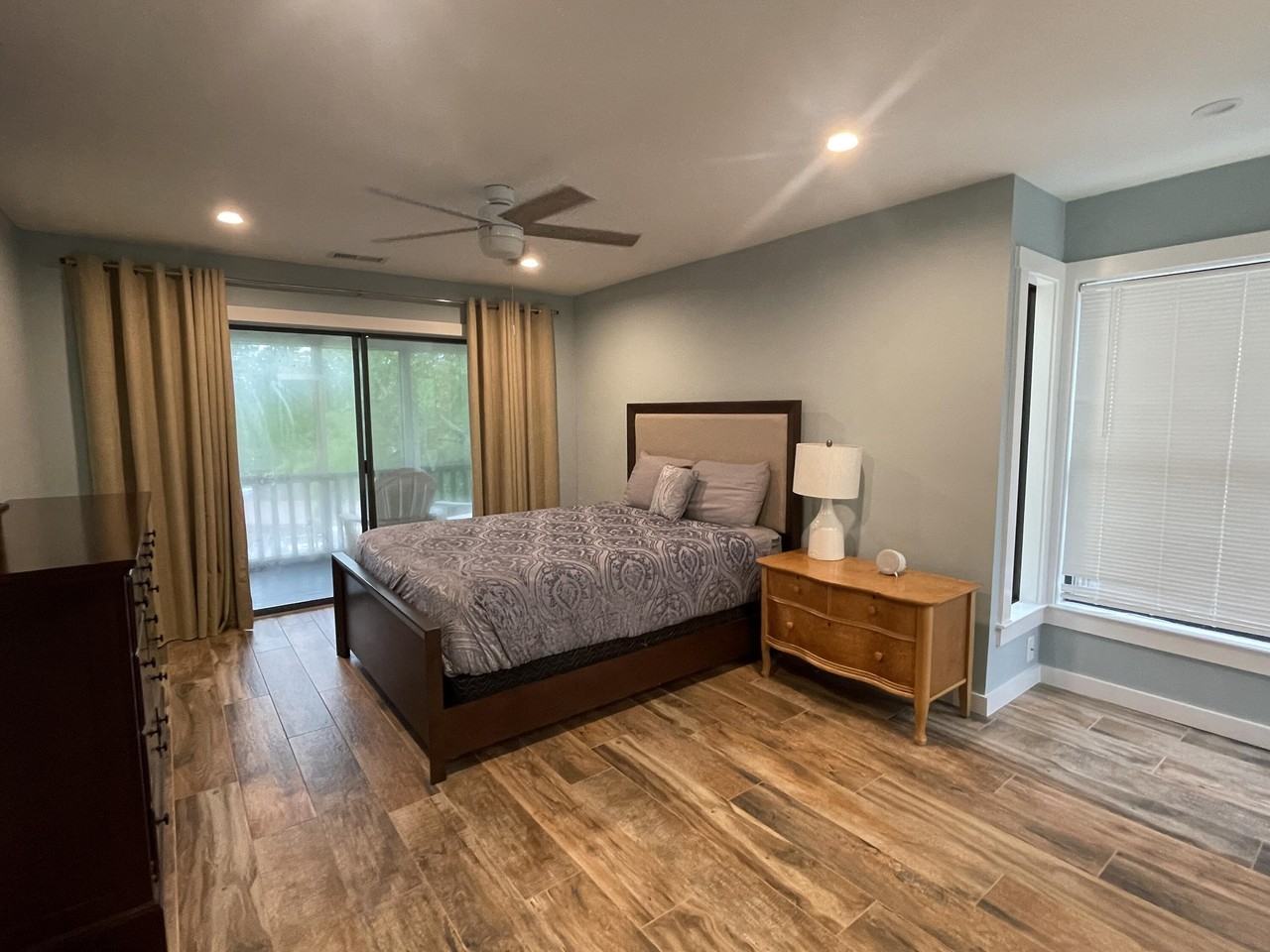 300 Yacht Club Dr Unit 18 #18 - Photo 6 of 18