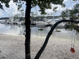 featured image of 300 Yacht Club Dr Unit 18 #18