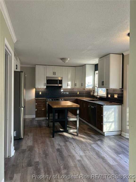 7713 Charring Cross Ln - Photo 4 of 12