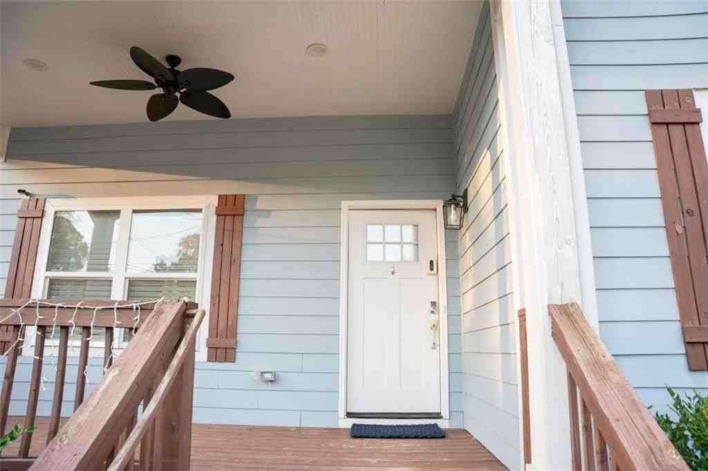 1005 Birch Street Southwest - Photo 3 of 31