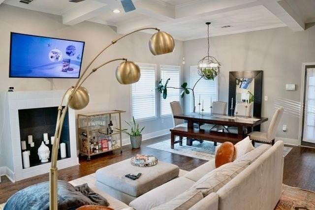 1005 Birch Street Southwest - Photo 6 of 31