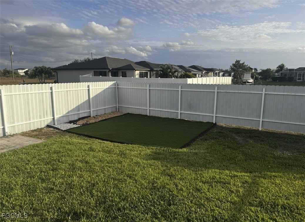 1923 Northwest 10th Avenue - Photo 3 of 9