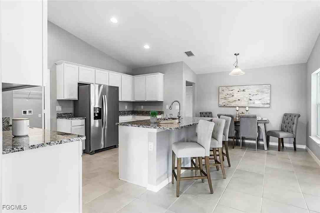 418 Northwest 20th Terrace - Photo 3 of 10