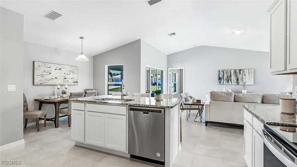 418 Northwest 20th Terrace - Photo 4 of 10