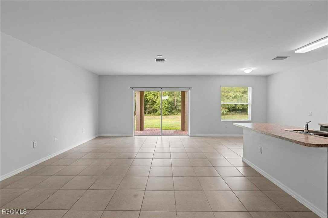 2709 Loreto Court - Photo 4 of 33