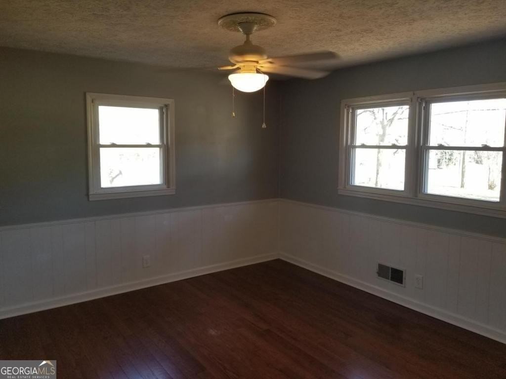 5003 Calhoun Road Northeast - Photo 4 of 10