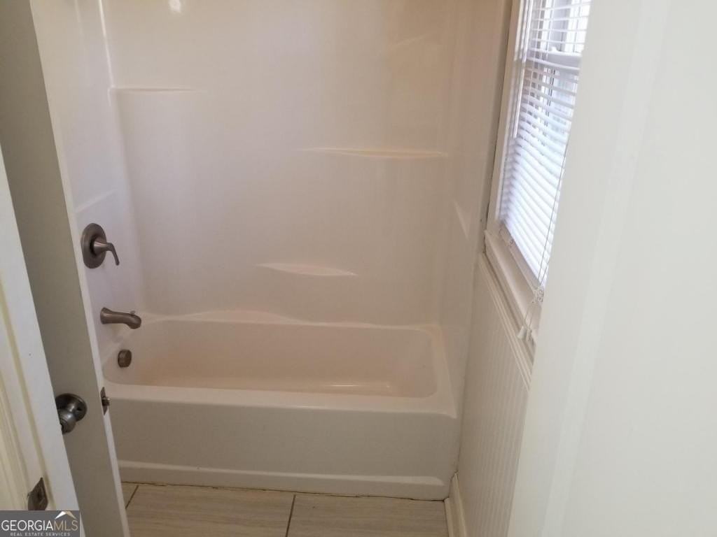 5003 Calhoun Road Northeast - Photo 6 of 10