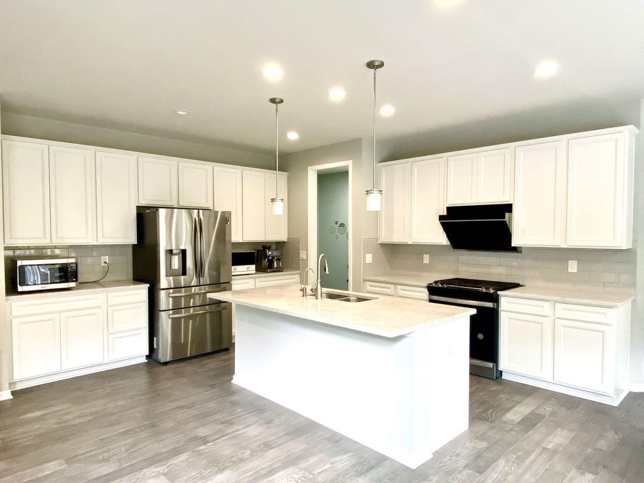 2835 Dillon Drive - Photo 7 of 30