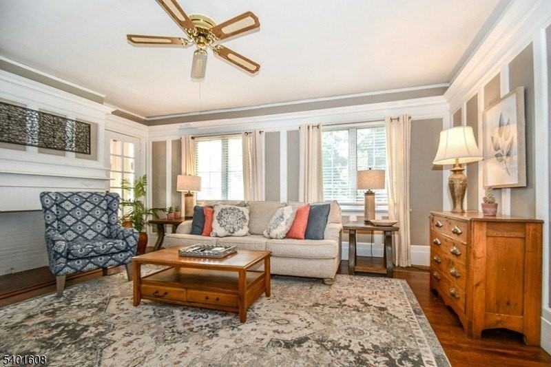 123 Baker Street - Photo 3 of 10