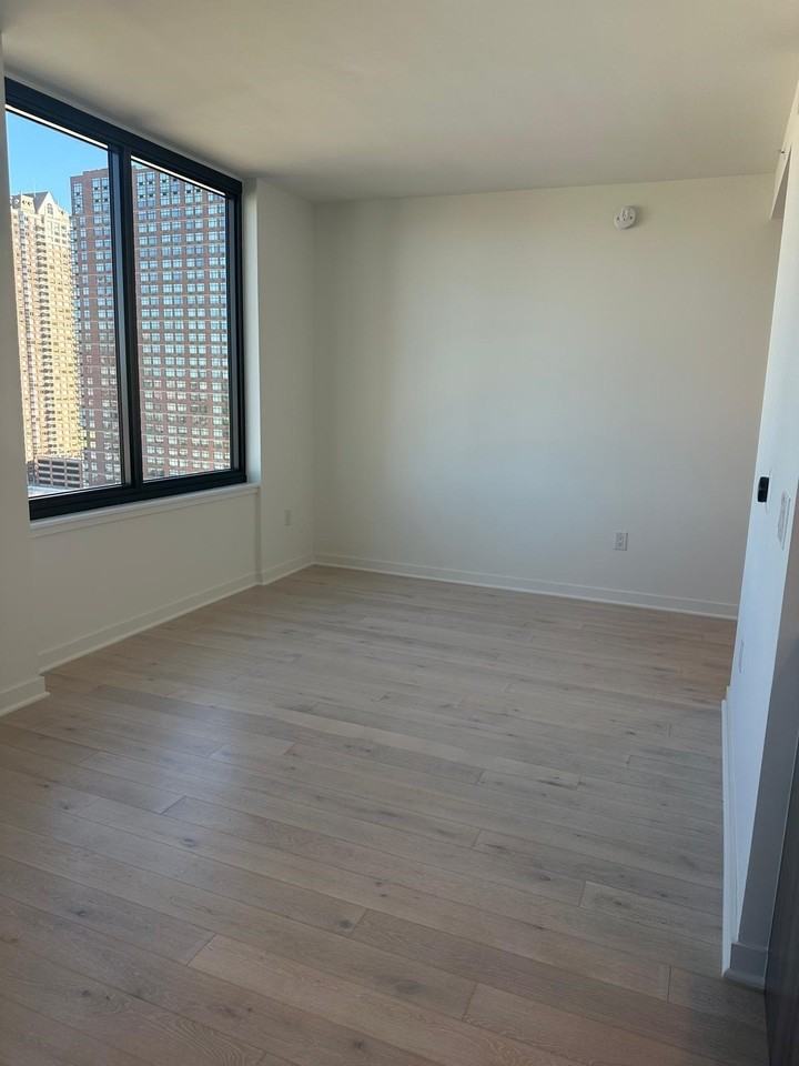 151 Bay St #1809 - Photo 3 of 8