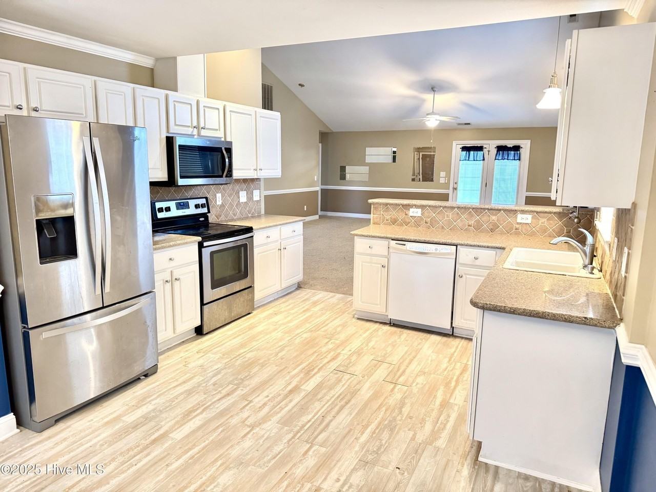 3345 Stone Bend Drive - Photo 4 of 14