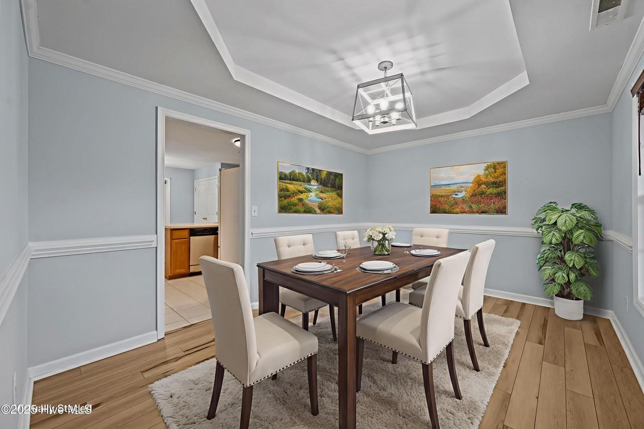 200 Bridlewood Dr - Photo 6 of 47