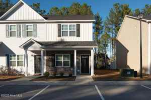 featured image of 10 Jayden Dr E