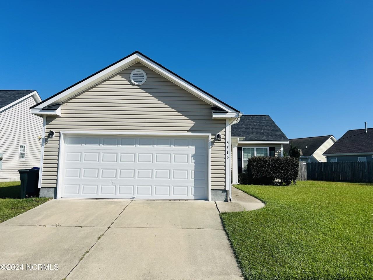 3715 Lena Lane - Photo 2 of 25