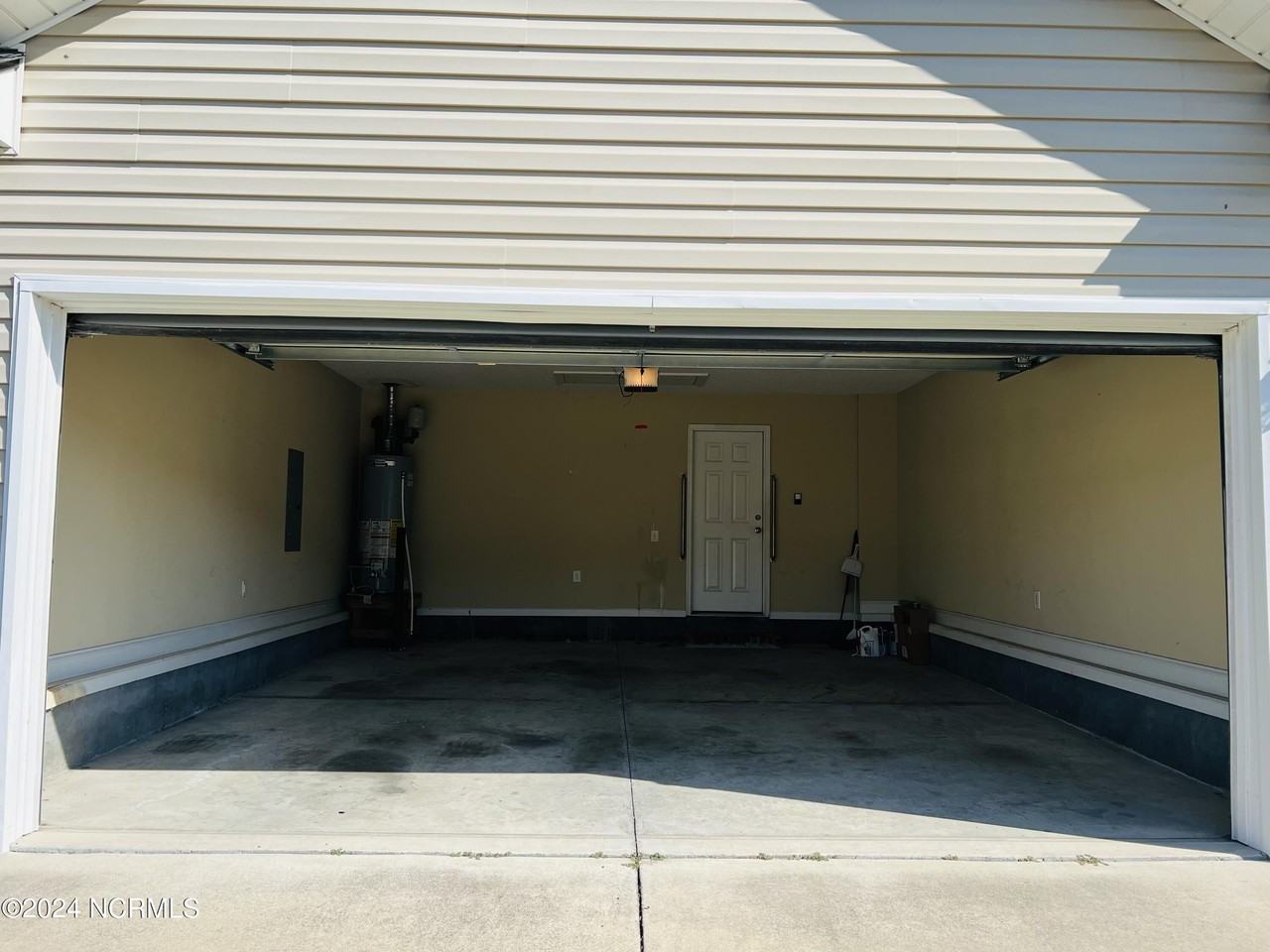 3715 Lena Lane - Photo 5 of 25