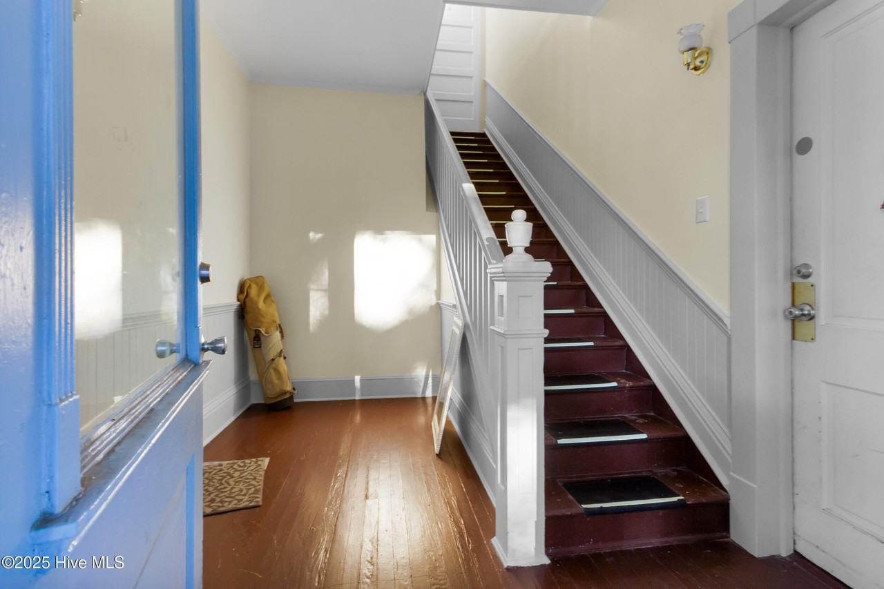 1110 North Pasteur Street #C - Photo 2 of 44