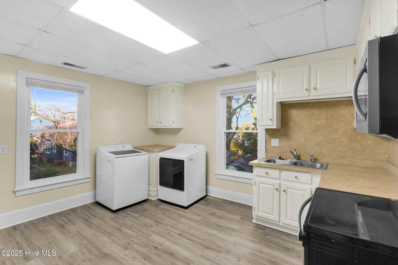 1110 North Pasteur Street #C - Photo 3 of 44