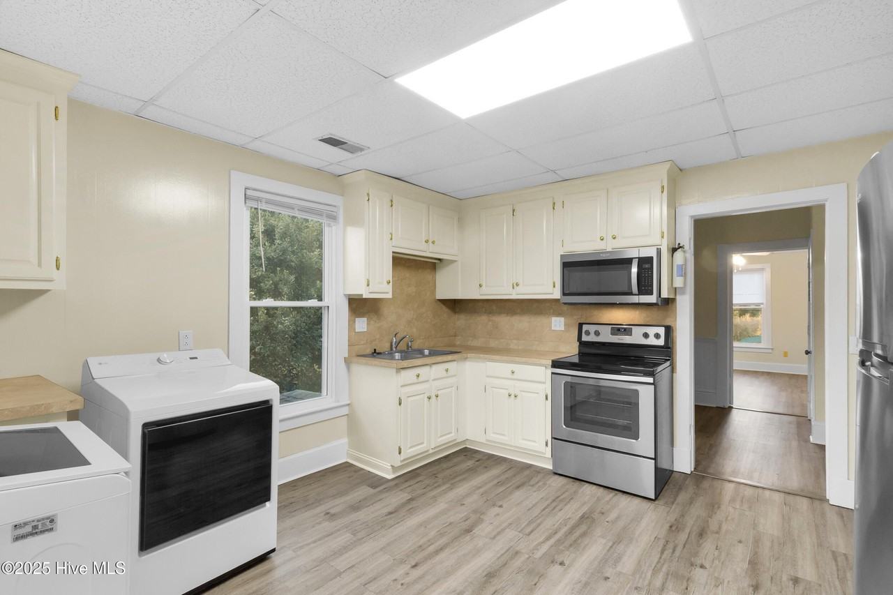 1110 North Pasteur Street #C - Photo 4 of 44