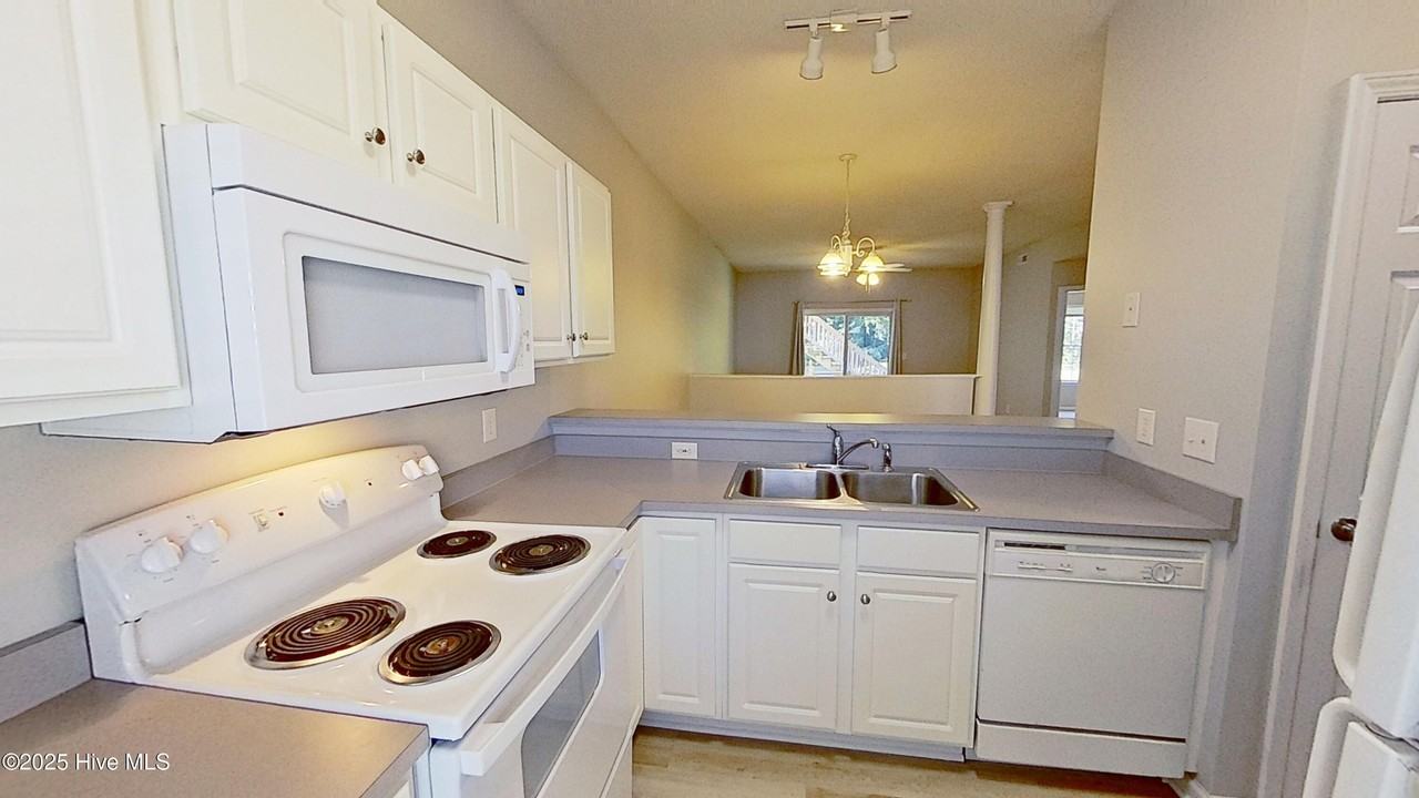 4613 Mcclelland Drive #F104 - Photo 6 of 34