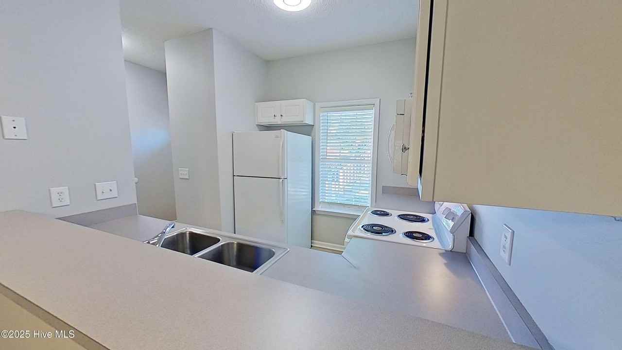 4613 Mcclelland Drive #F104 - Photo 7 of 34