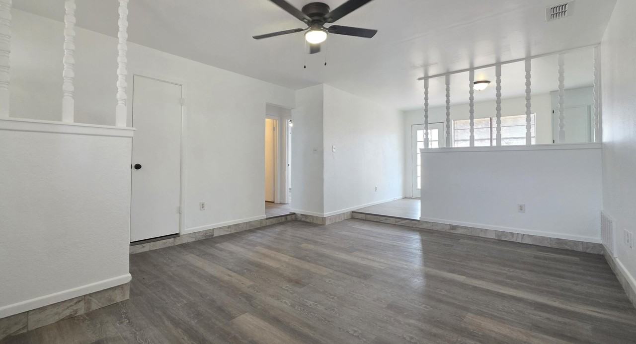 2307 78th Street - Photo 5 of 21