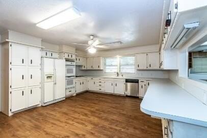 3801 26th Street - Photo 6 of 28