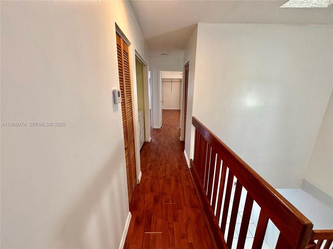 11821 Sw 80th St - Photo 7 of 8