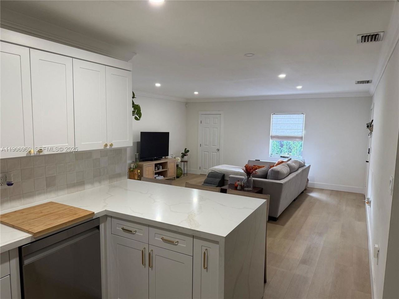 20911 Sw 125th Avenue Rd - Photo 7 of 8