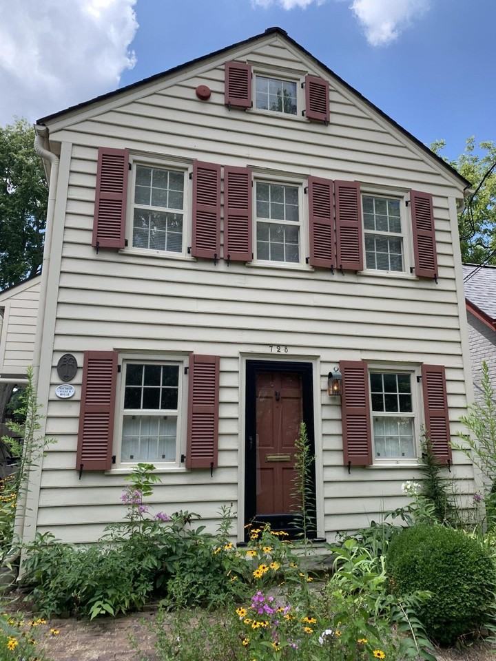 728 West Short Street - Photo 2 of 50