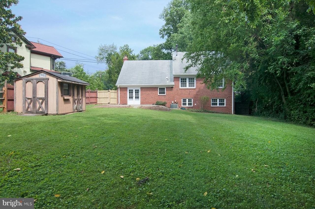 5504 Beech Avenue - Photo 6 of 28