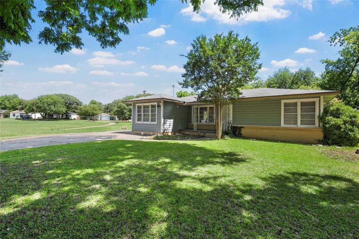 1025 North 32nd Street #1 - Photo 2 of 10