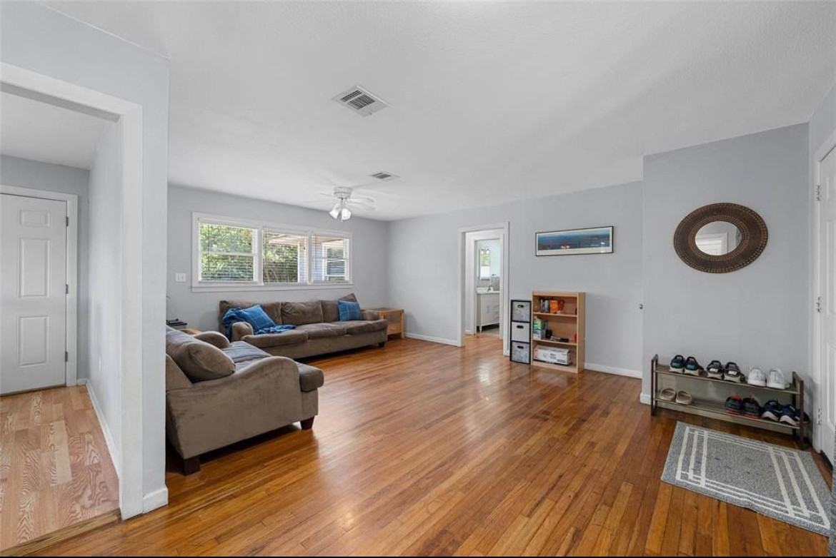 1025 North 32nd Street #1 - Photo 6 of 10