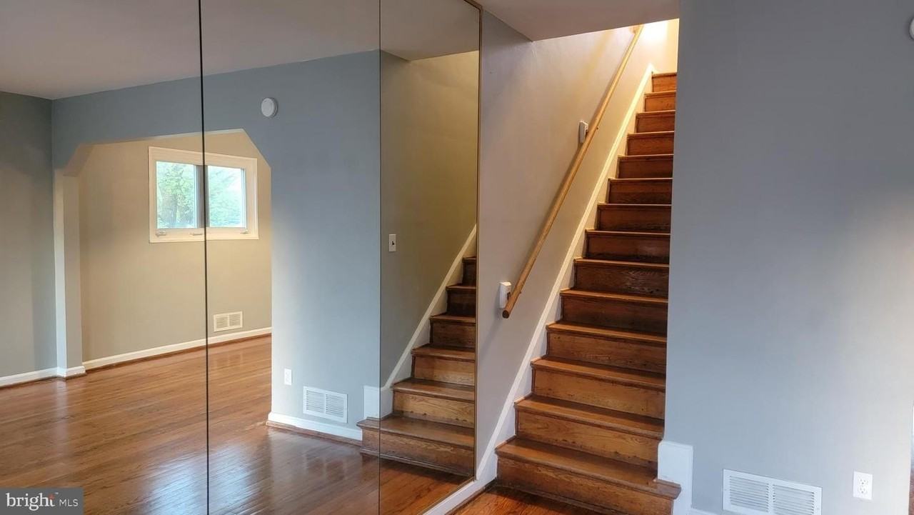 1818 Longford Drive - Photo 5 of 15