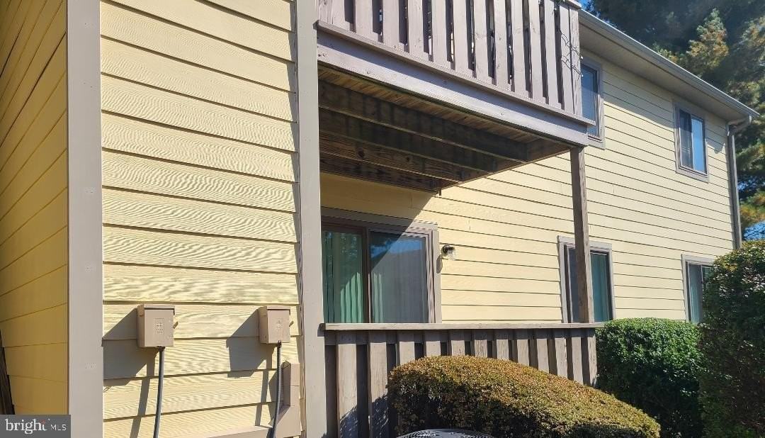 701 Thornton Ct - Photo 2 of 31