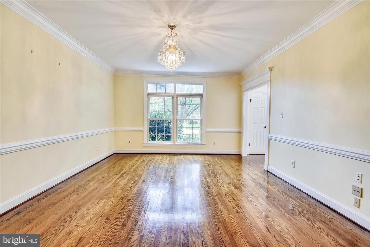 9715 Middleton Ridge Road - Photo 5 of 29