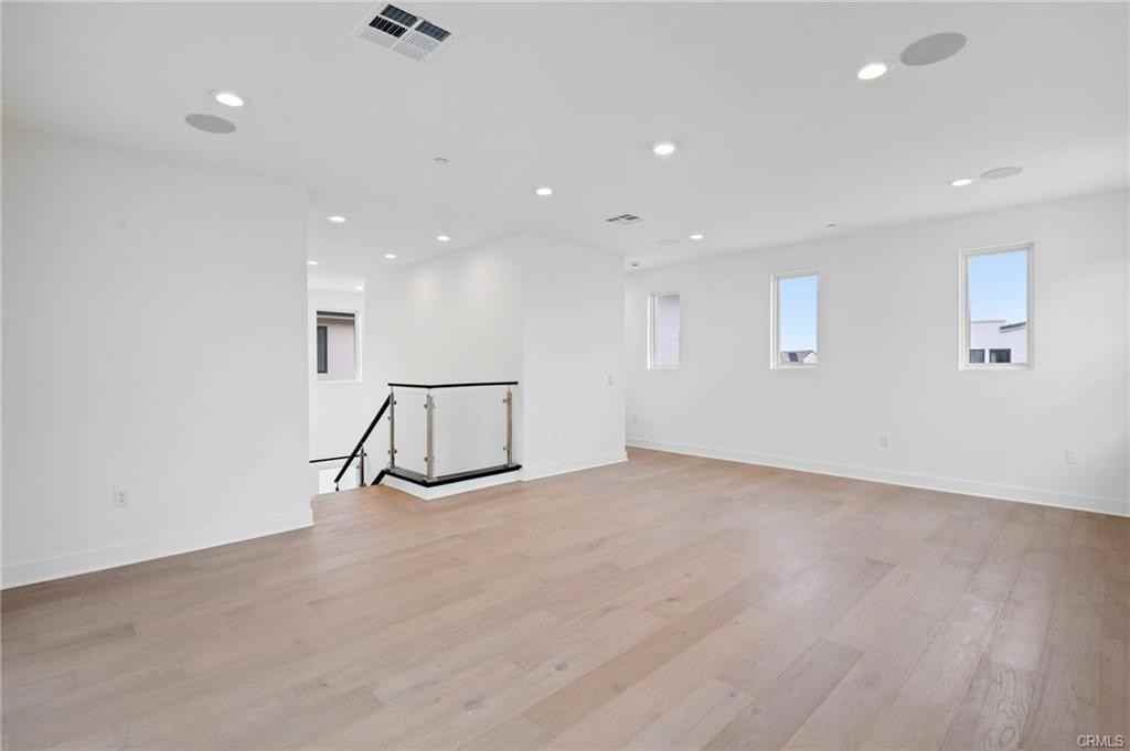 128 Creation - Photo 2 of 8