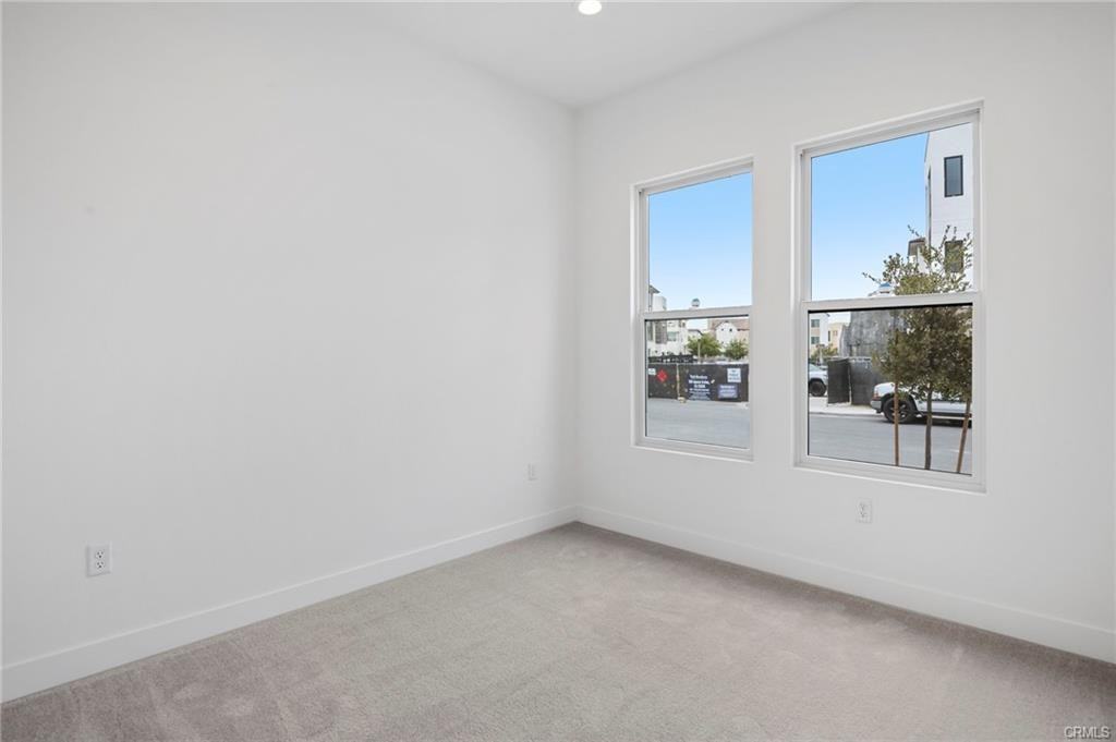 128 Creation - Photo 3 of 8