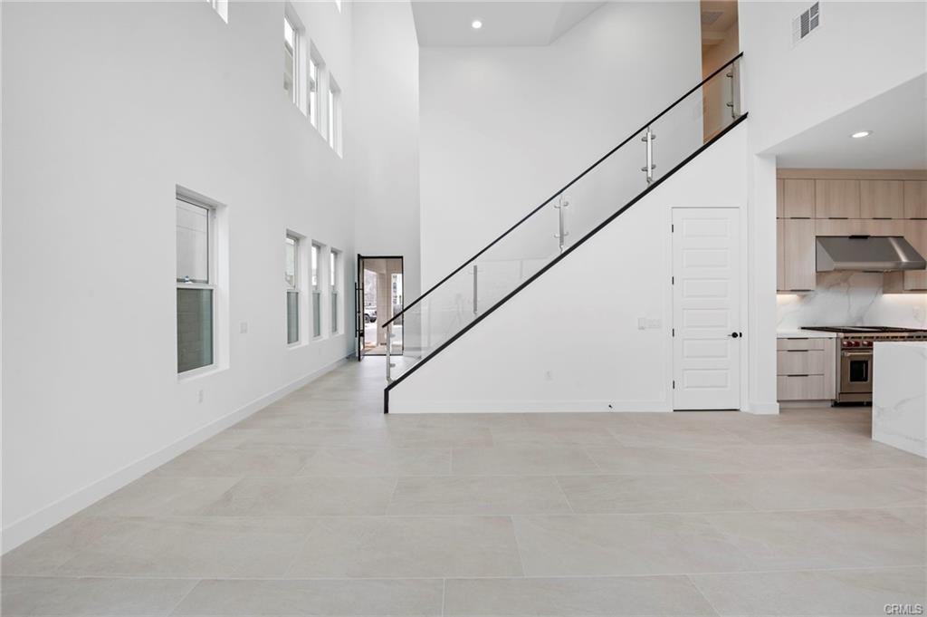 128 Creation - Photo 7 of 8