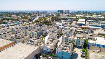 featured image of Sullivan Avenue