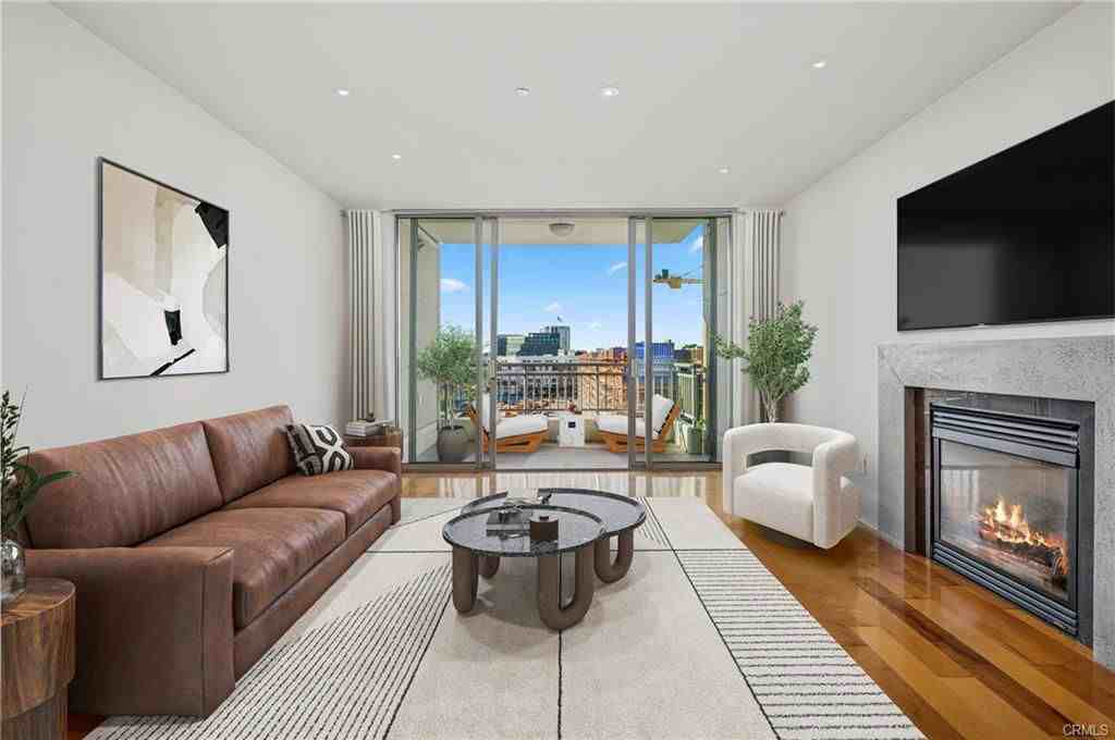 3071 Scholarship - Photo 4 of 8