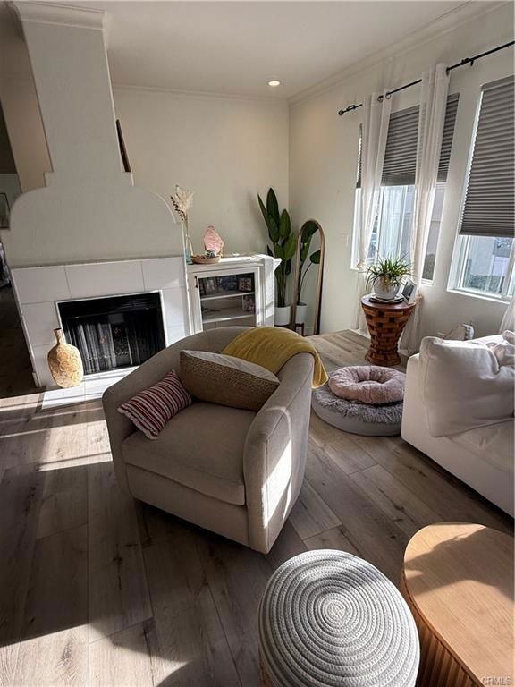 3 Aurora - Photo 2 of 8