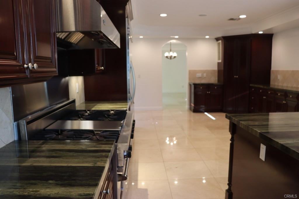 4818 Lemona Avenue - Photo 2 of 8